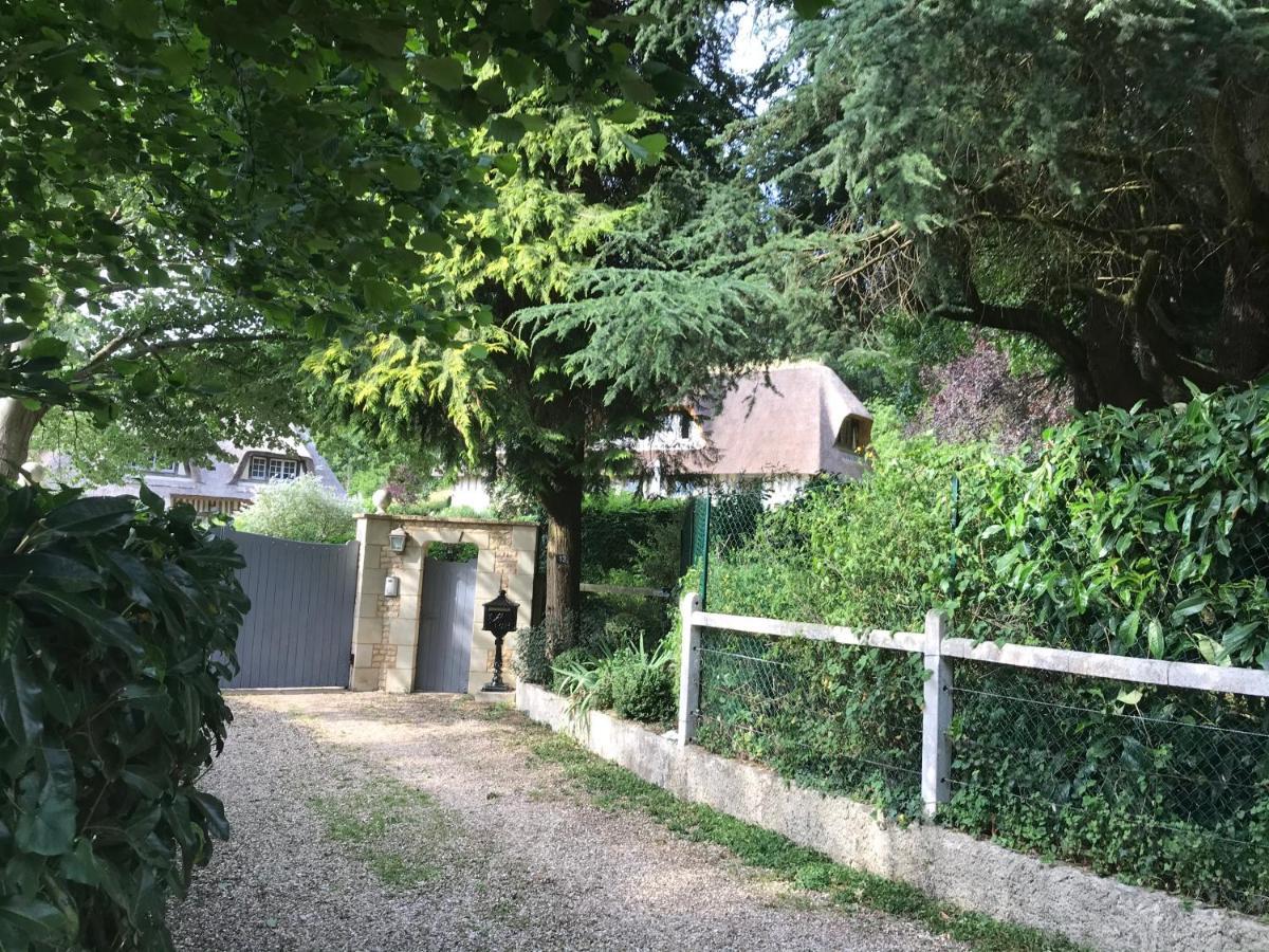 Les Chaumieres Du Pays D'Auge Bed & Breakfast Le Breuil-en-Auge ภายนอก รูปภาพ