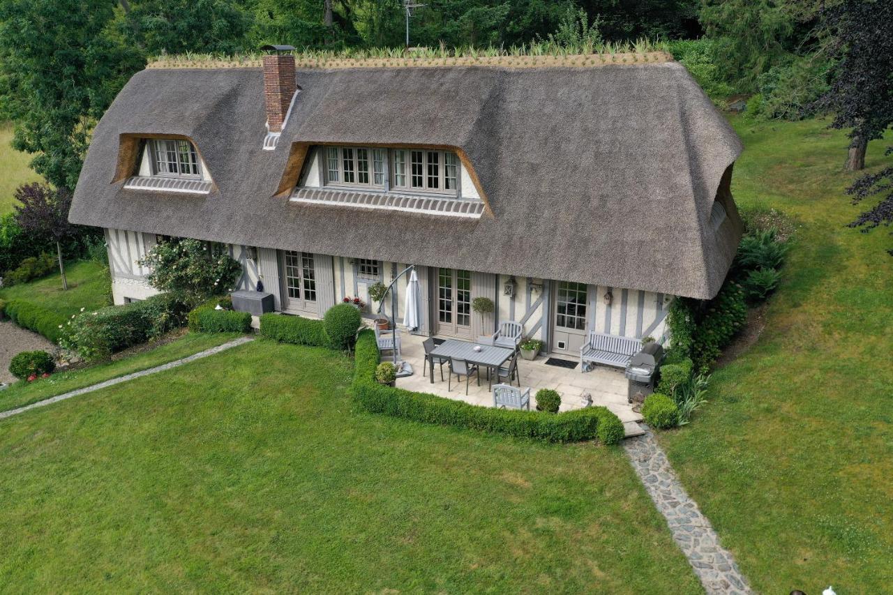Les Chaumieres Du Pays D'Auge Bed & Breakfast Le Breuil-en-Auge ภายนอก รูปภาพ