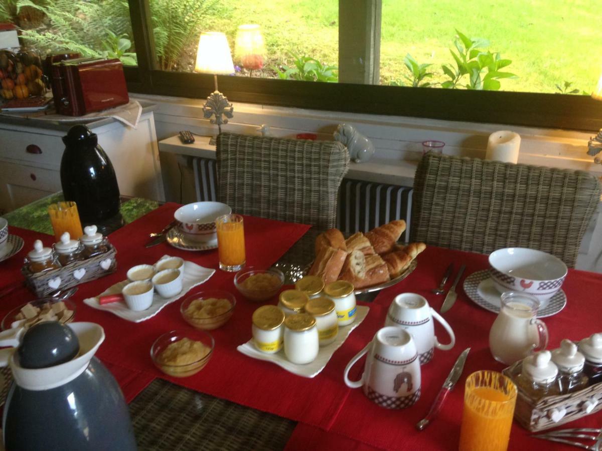 Les Chaumieres Du Pays D'Auge Bed & Breakfast Le Breuil-en-Auge ภายนอก รูปภาพ